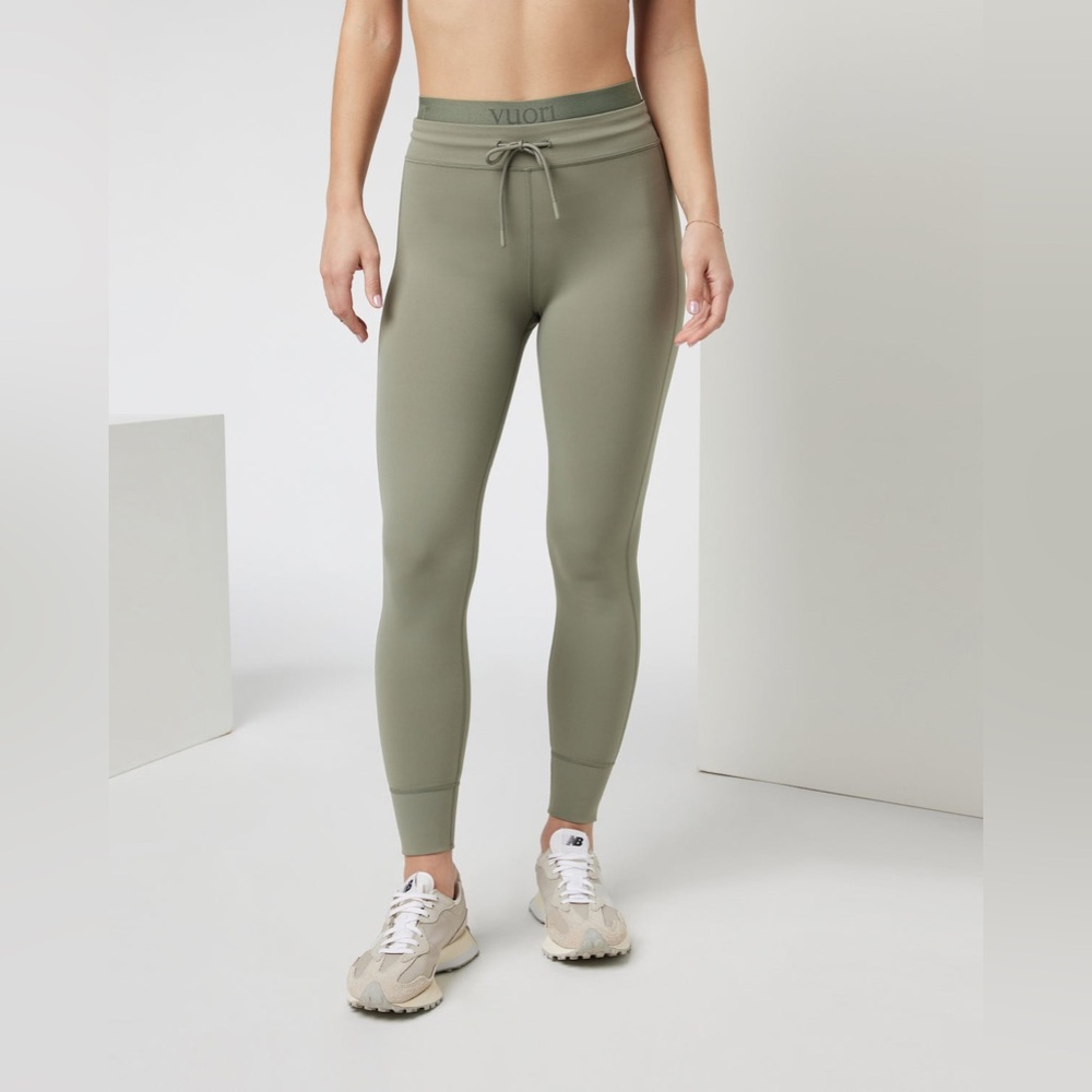Vuori•Elevate Daily Legging•SOLD OUT•Form High Rise Pant•Pistachio•LIKE NEW• Med - Picture 3 of 15